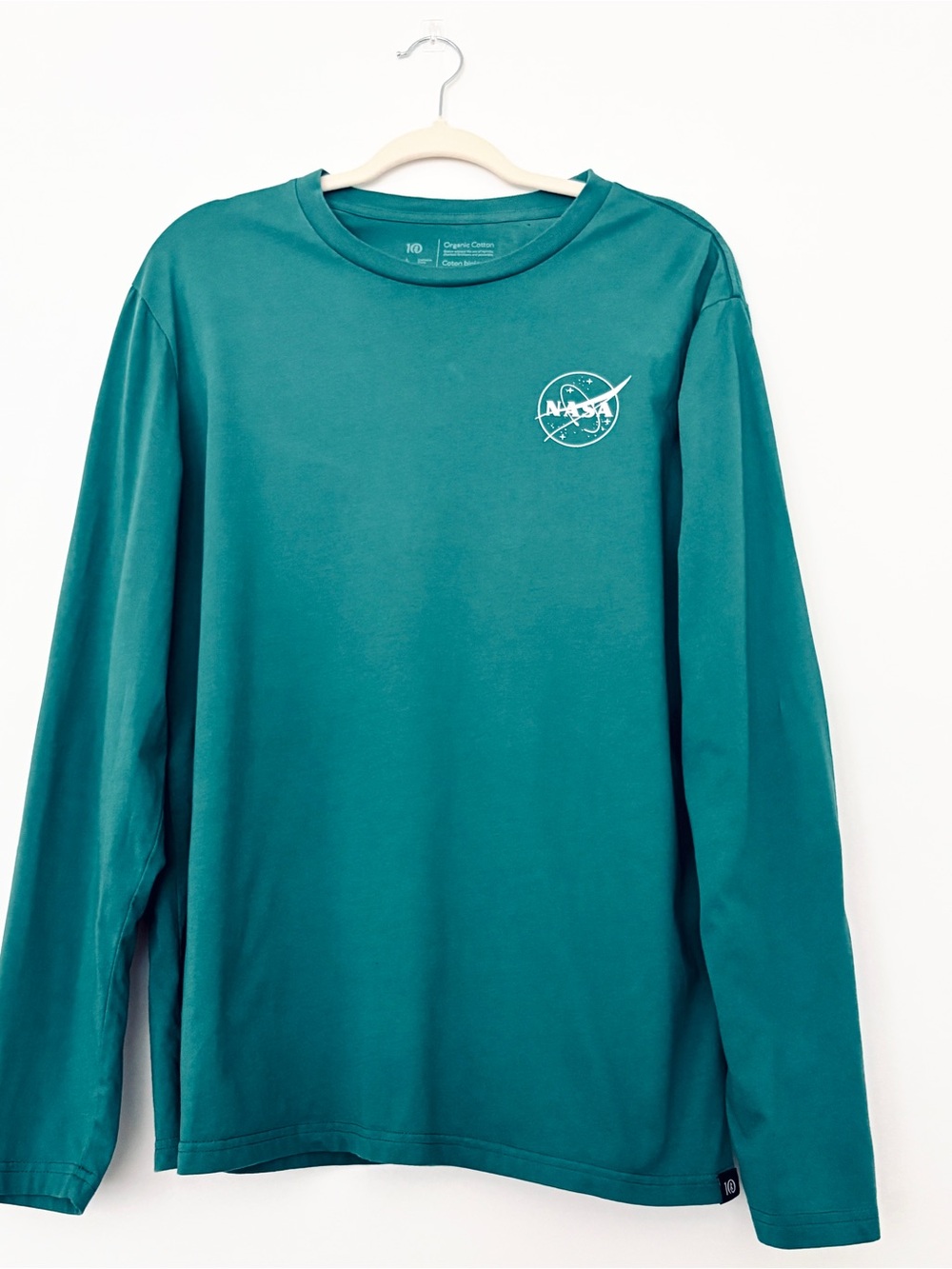 tentree Unisex Earth Rise Long sleeve NASA Green Organic Cotton Long Sleeve Tee